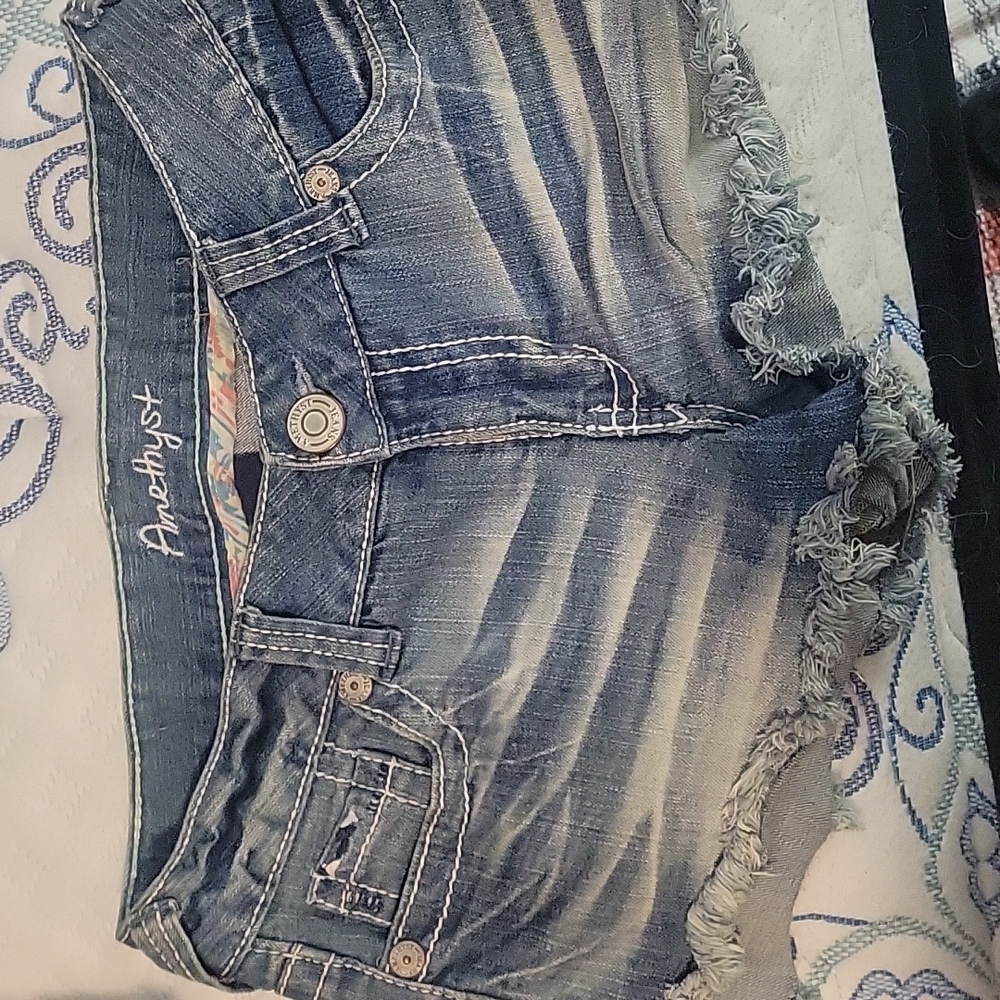 Sz 3 amethyst jean shorts